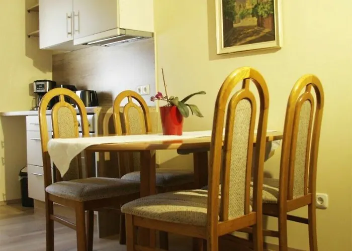 Apartman Mit Balkon In